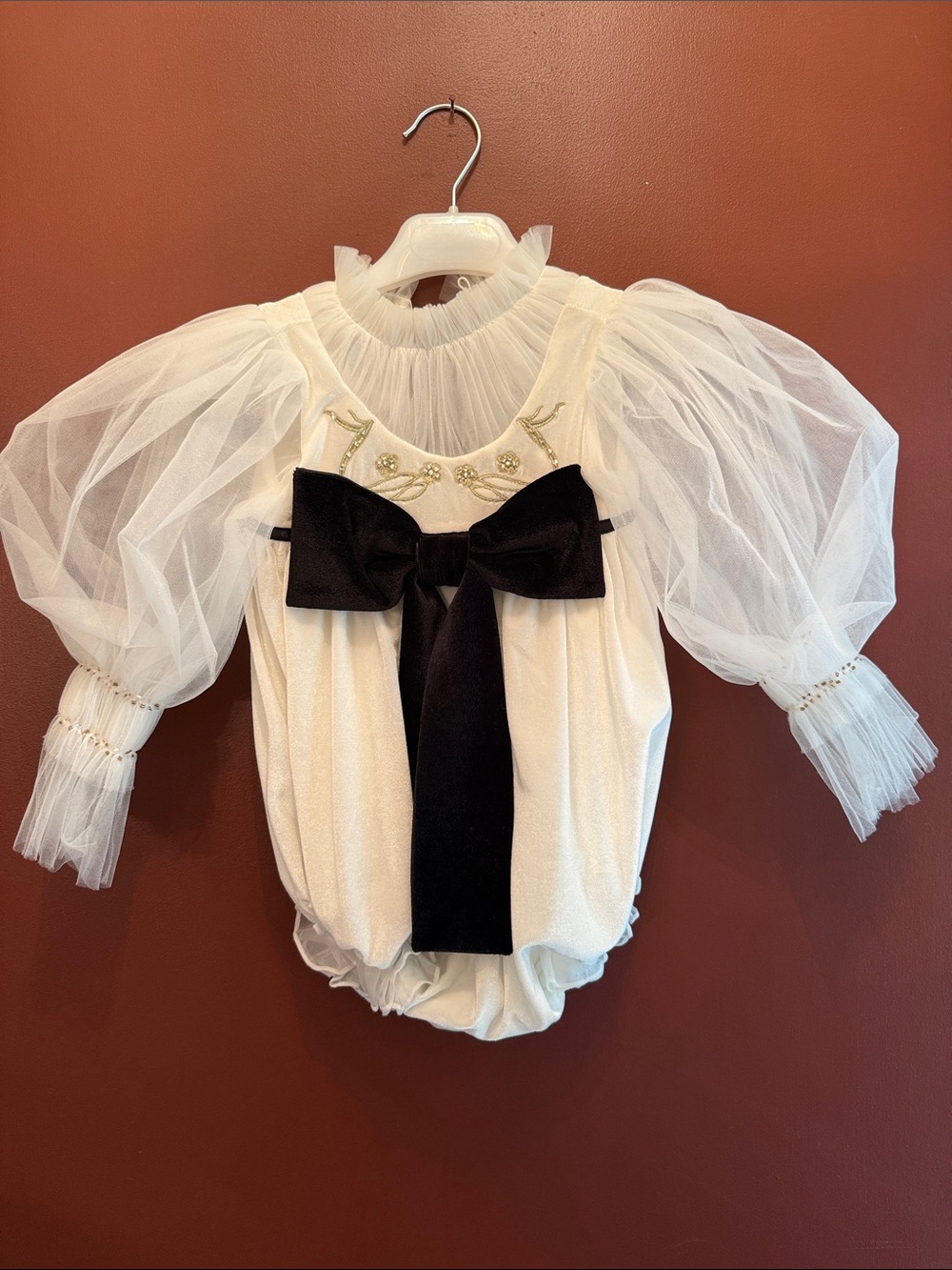 Petite Maison Kids - Elegant White Tulle Baby One-Piece with Black Bow